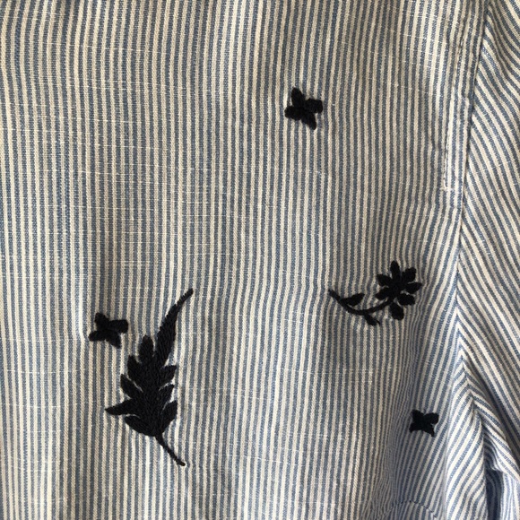 G.H. Bass Co Pinstripe Embroidered Buttondown Sz M - Picture 5 of 11